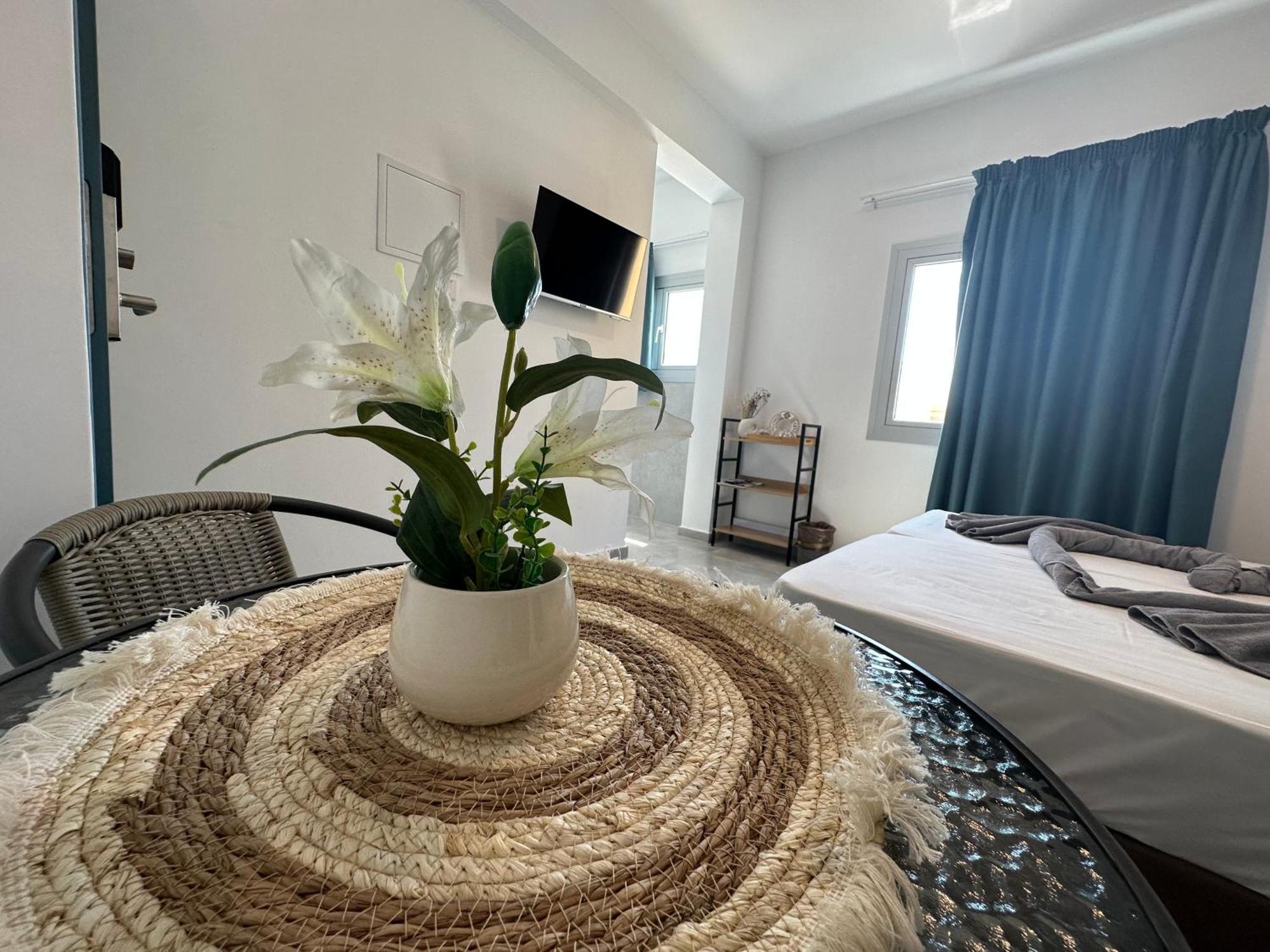Sun Plaza Suites - Adults Only Ayia Napa Exteriör bild