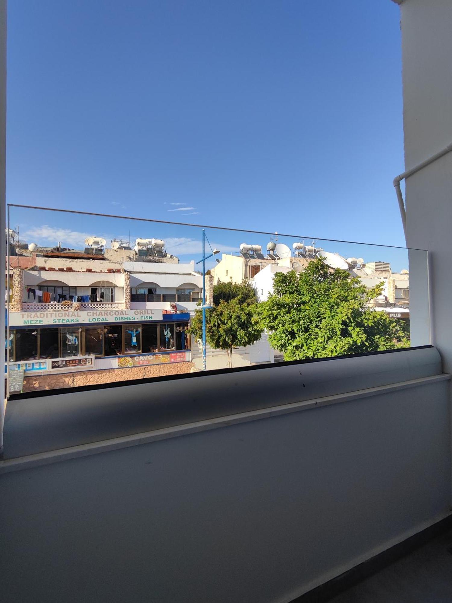 Sun Plaza Suites - Adults Only Ayia Napa Exteriör bild