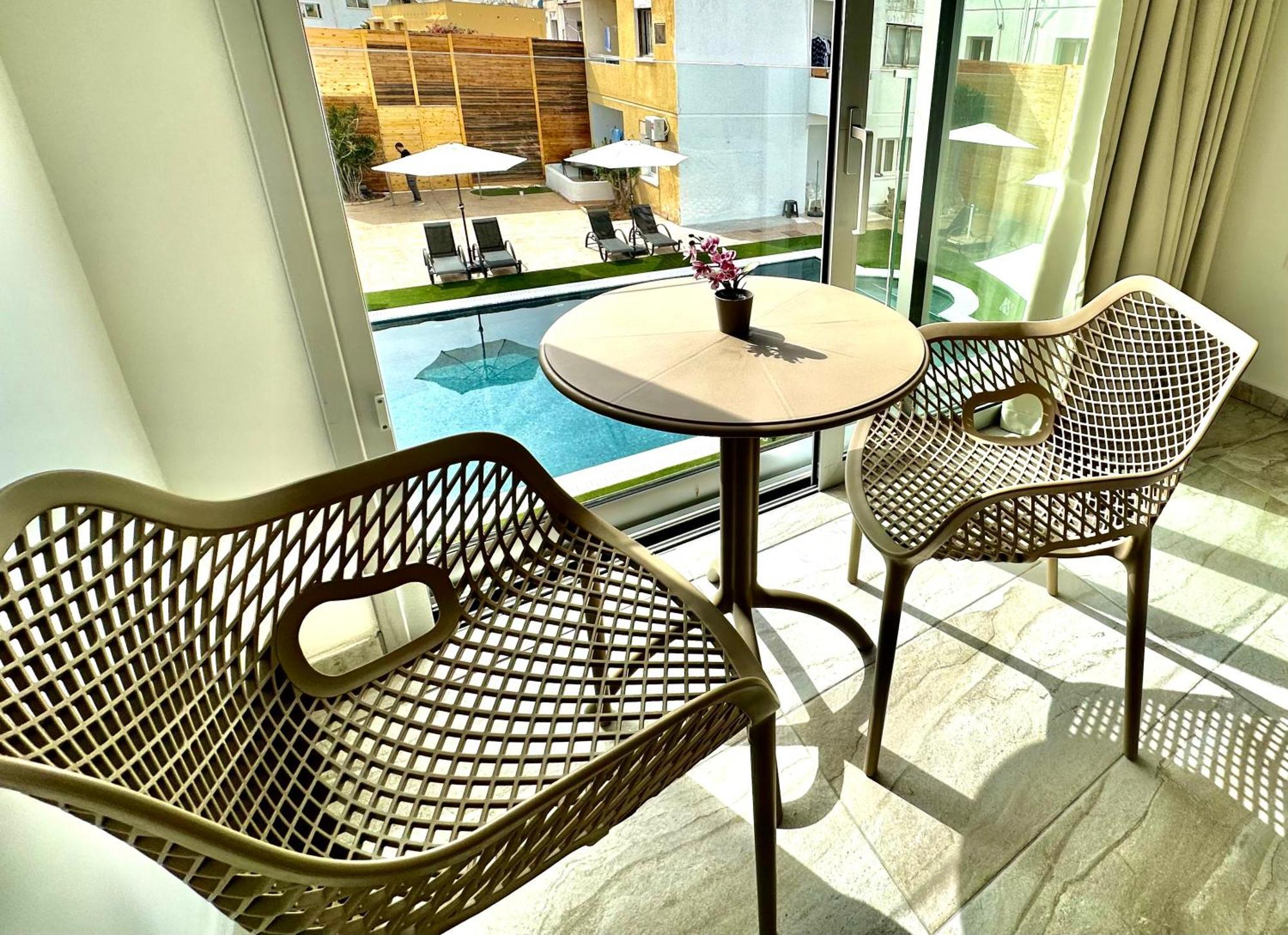 Sun Plaza Suites - Adults Only Ayia Napa Exteriör bild