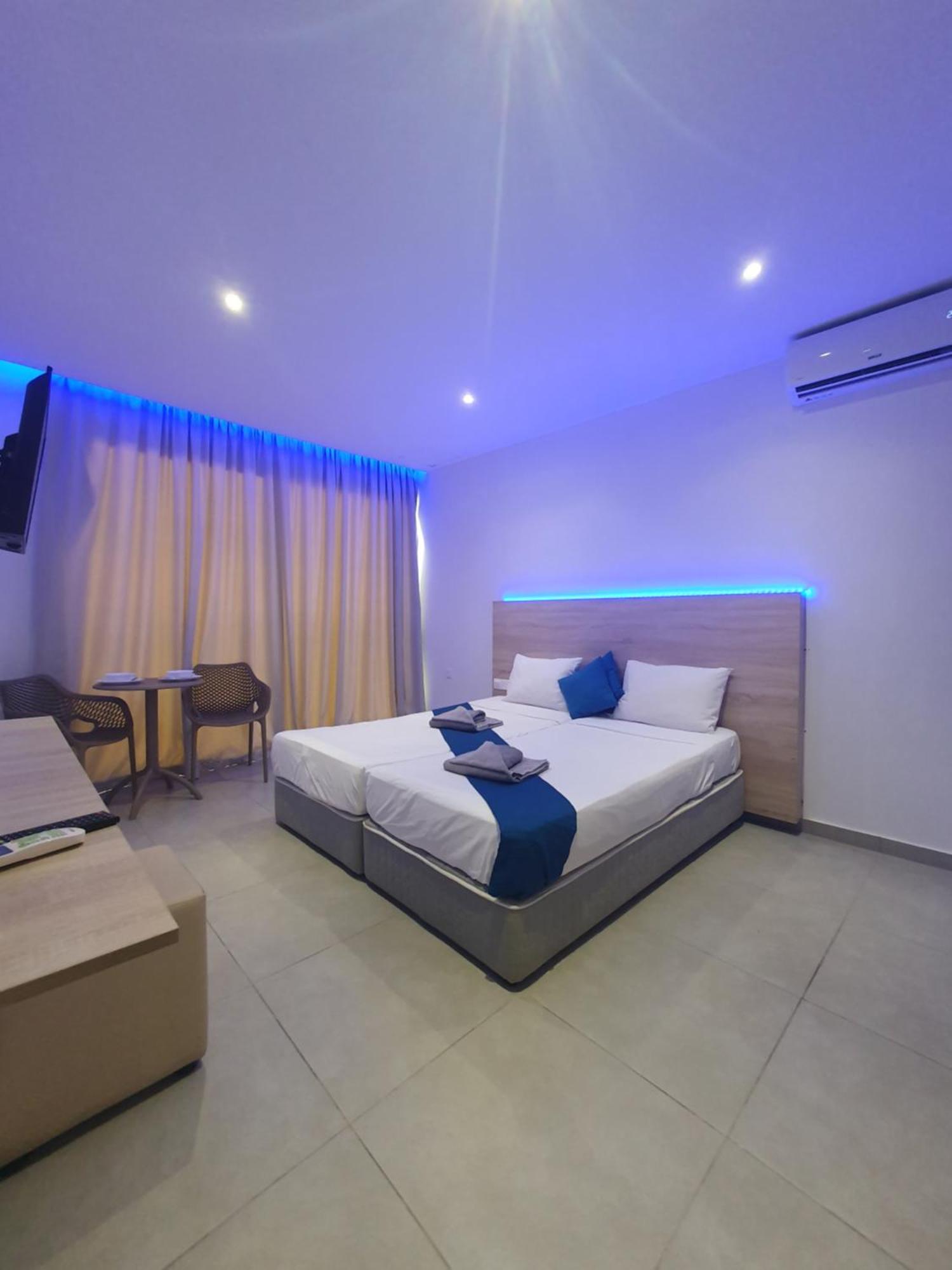 Sun Plaza Suites - Adults Only Ayia Napa Exteriör bild