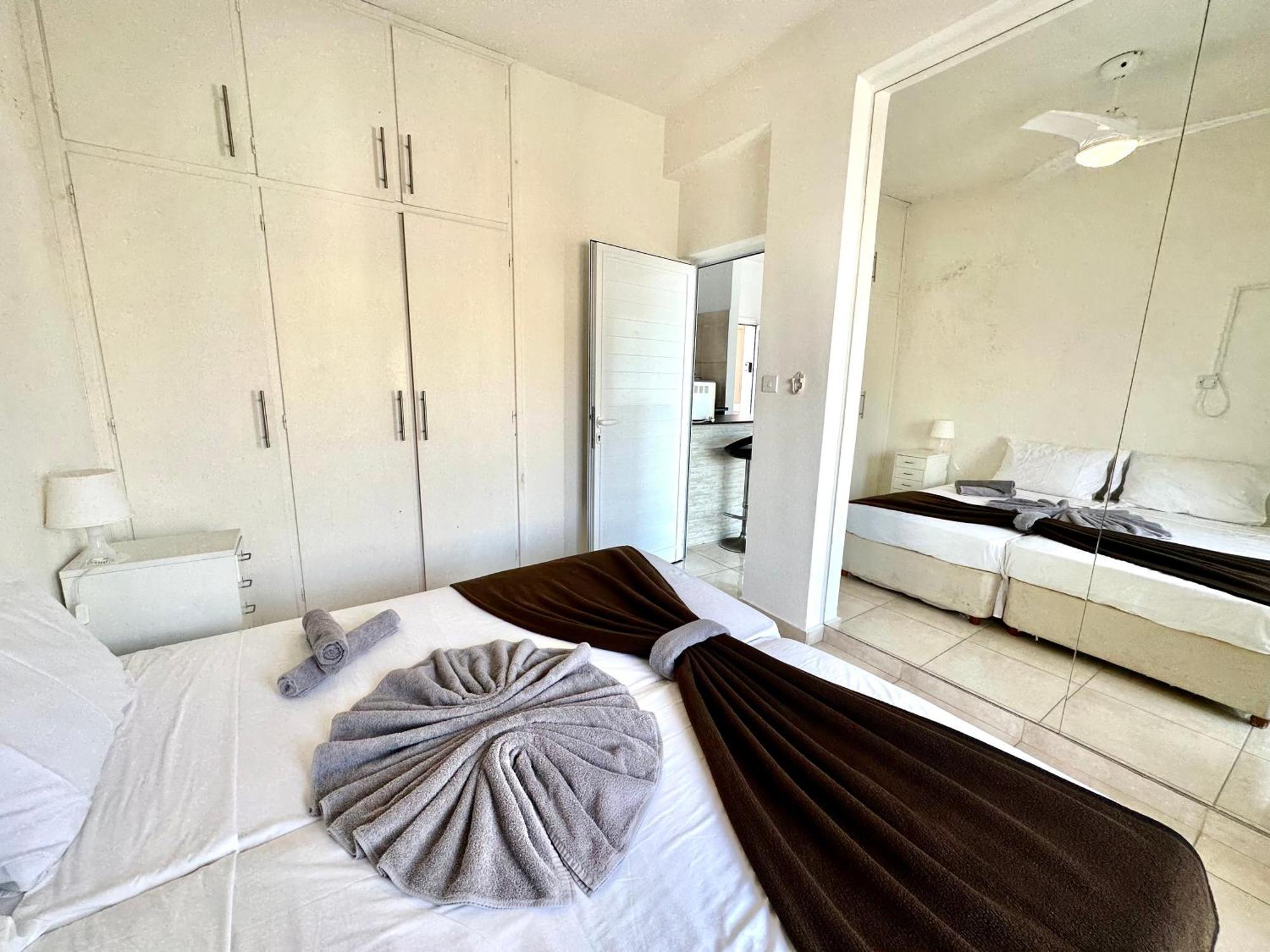 Sun Plaza Suites - Adults Only Ayia Napa Exteriör bild