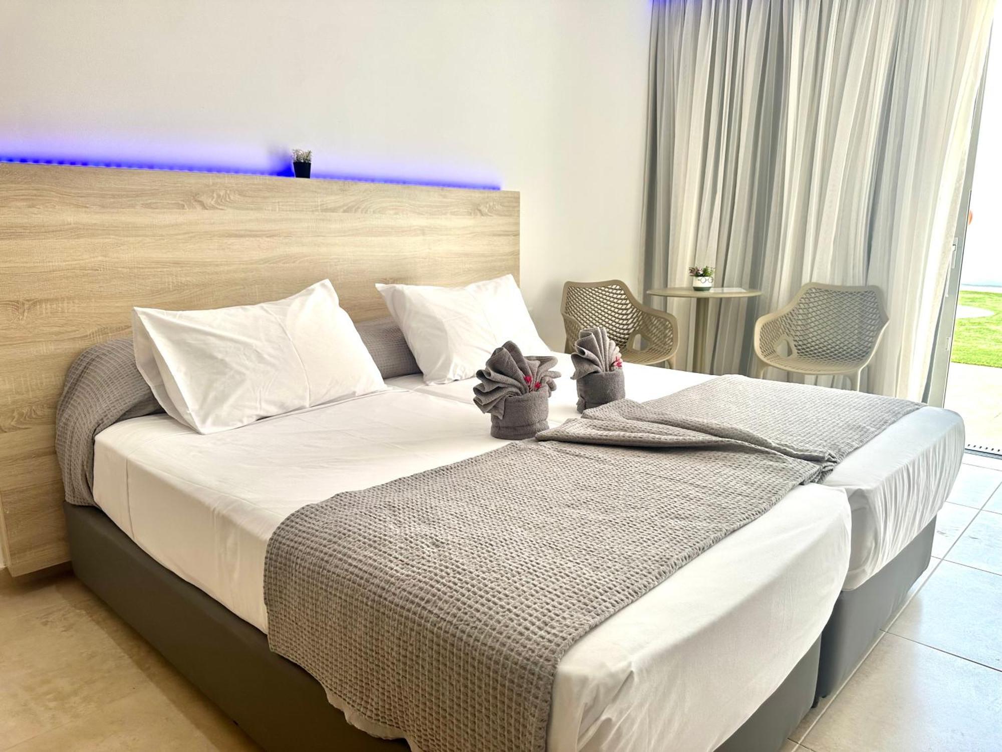 Sun Plaza Suites - Adults Only Ayia Napa Exteriör bild
