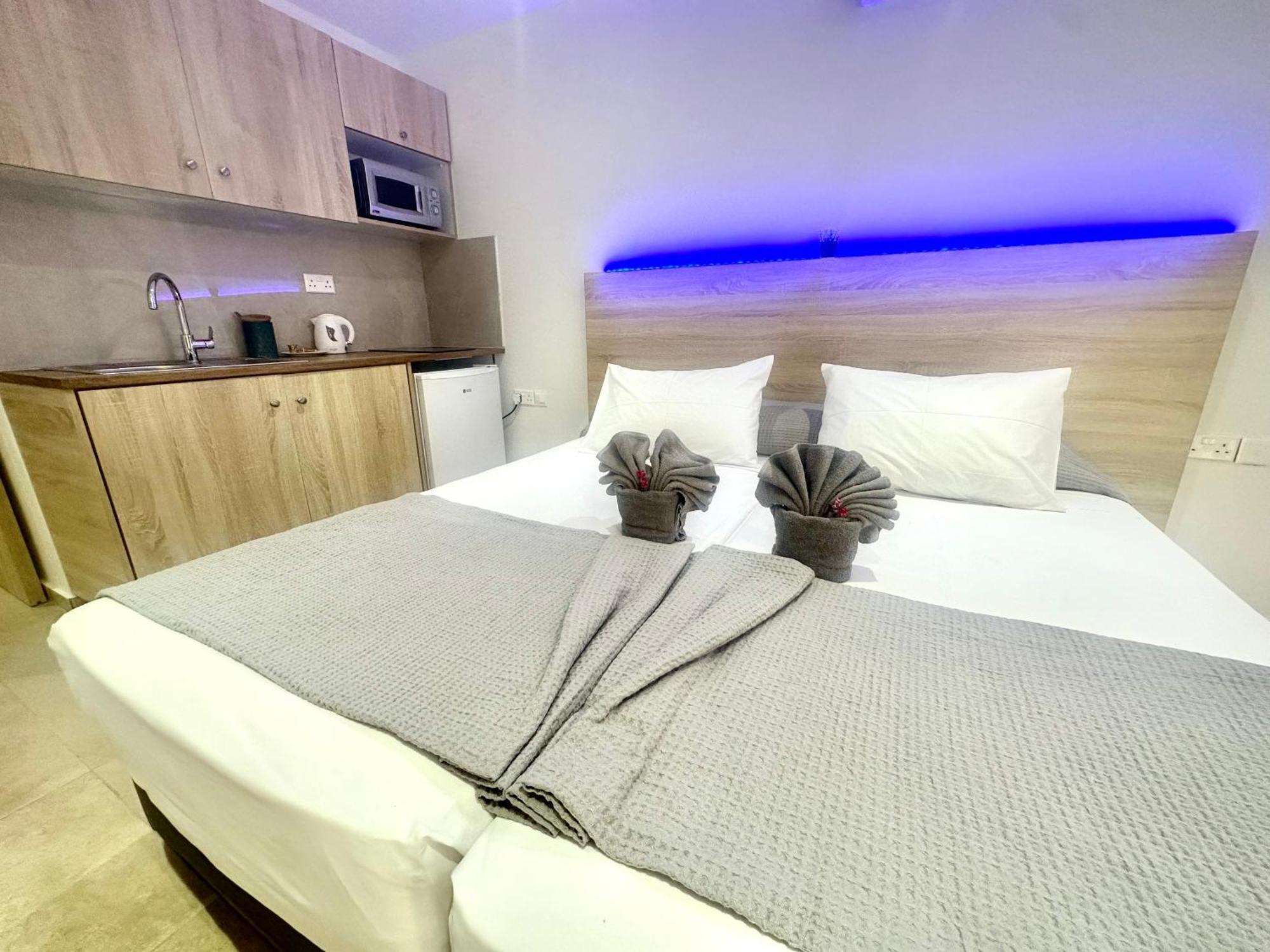 Sun Plaza Suites - Adults Only Ayia Napa Exteriör bild