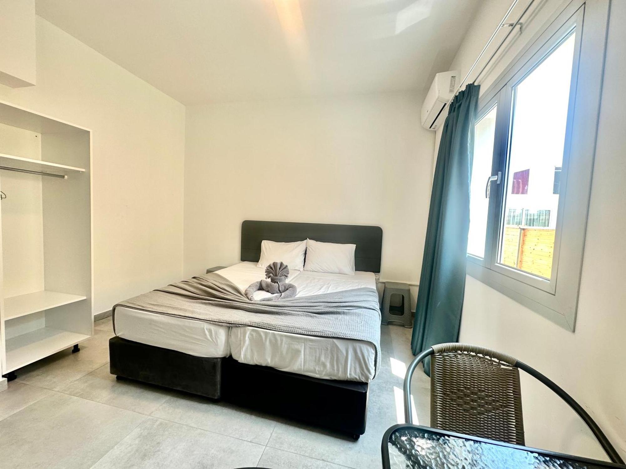 Sun Plaza Suites - Adults Only Ayia Napa Exteriör bild